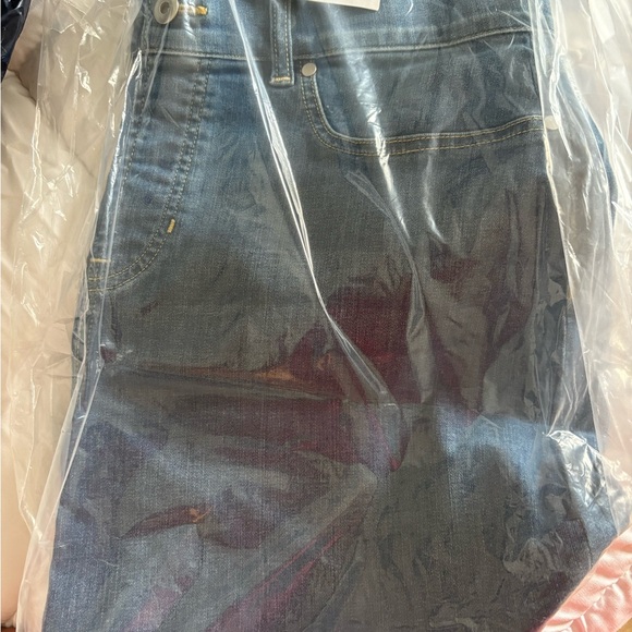 Spanx Denim Shorts - Picture 3 of 4